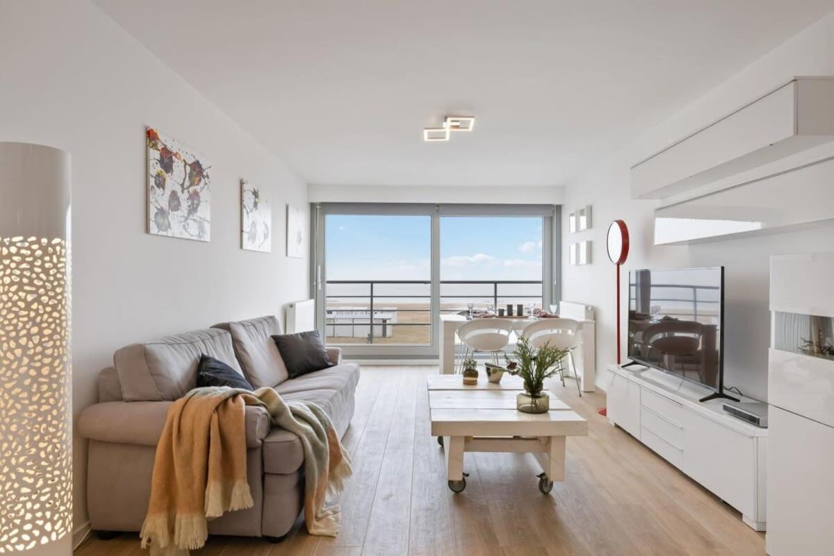Huswell - Apartment With Frontal Sea View In Knokke Экстерьер фото